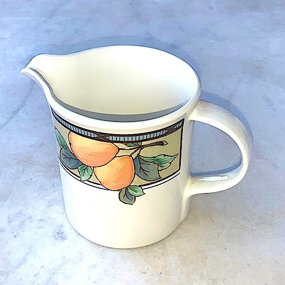 MIKASA INTAGLIO GARDEN HARVEST CREAMER CAC29 PEARS GRAPES 8 oz VINTAGE - Picture 1 of 5